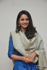 Rakul Preet Singh at Rarandoi Veduka Chudham Press Meet
